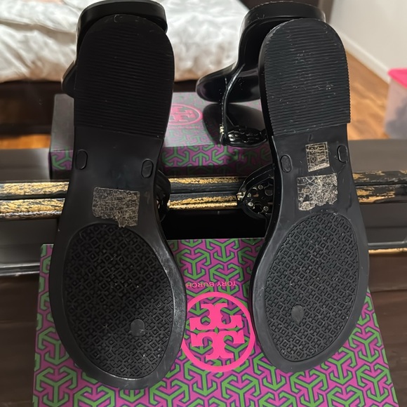 Tory Burch Mini Miller Black Thong Sandals - Picture 5 of 5